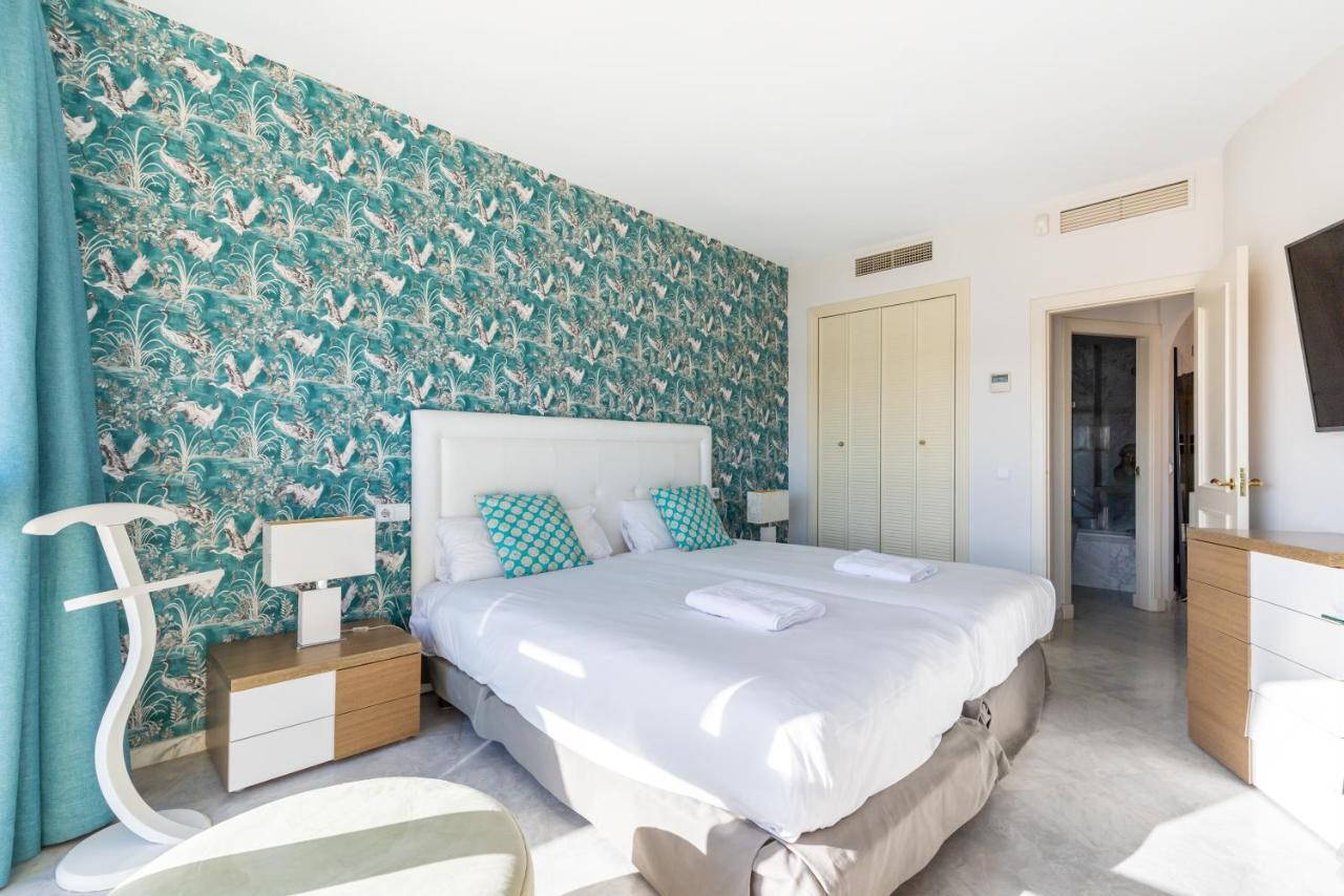 בנאלמדנה Wintowinrentals Luxury And Sea View Inside Puerto Marina מראה חיצוני תמונה