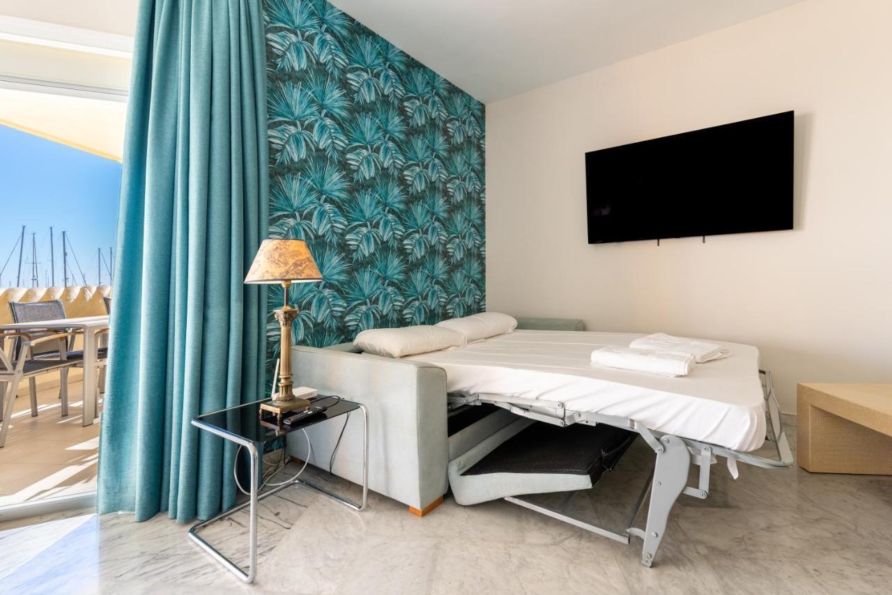 בנאלמדנה Wintowinrentals Luxury And Sea View Inside Puerto Marina מראה חיצוני תמונה