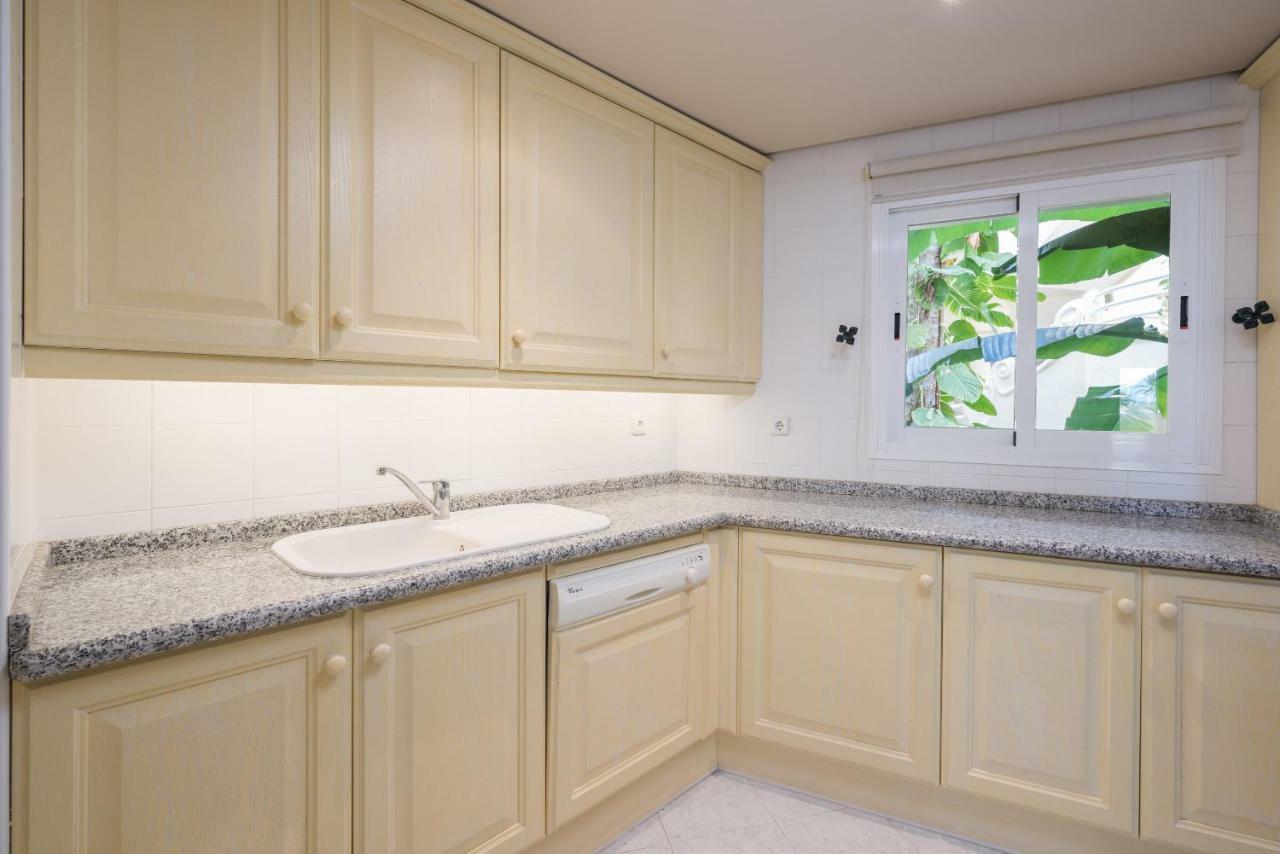 בנאלמדנה Wintowinrentals Luxury And Sea View Inside Puerto Marina מראה חיצוני תמונה