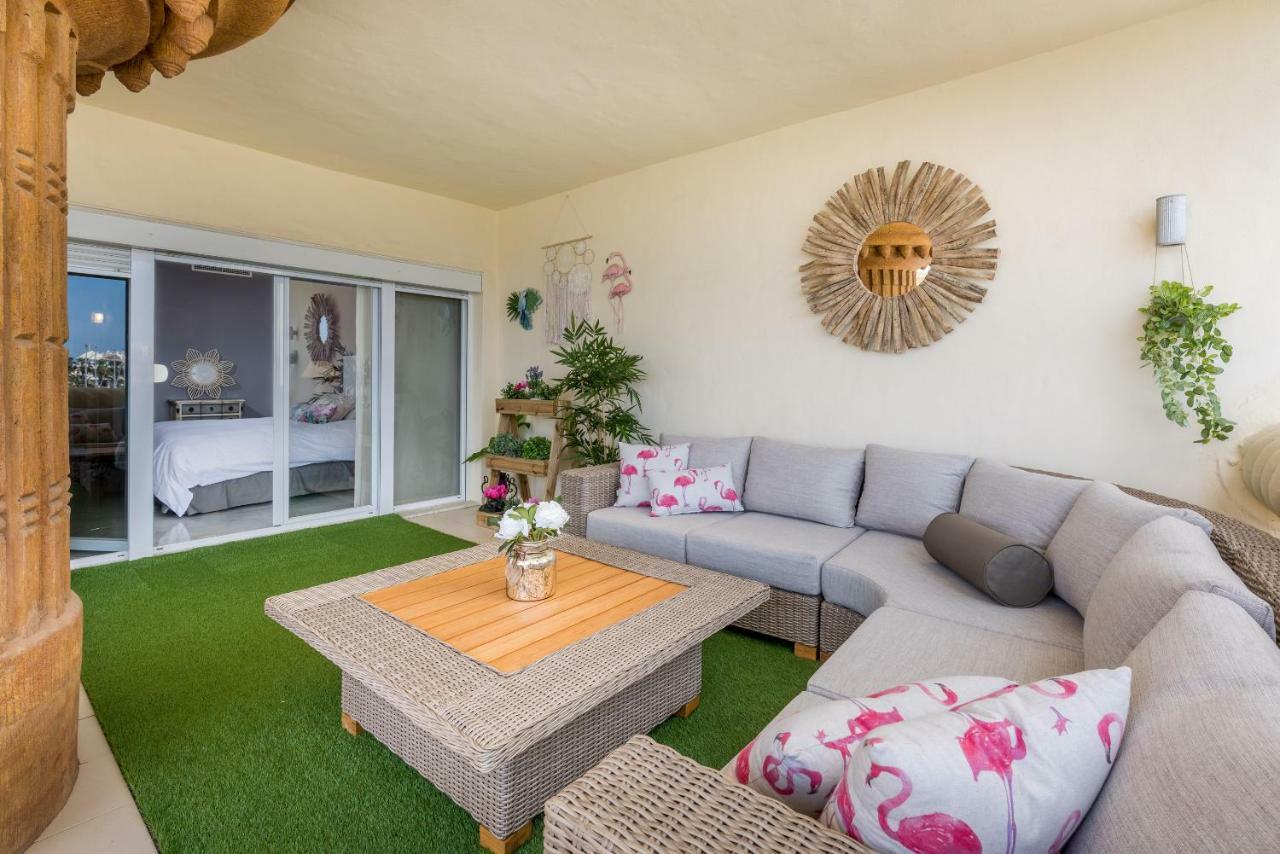בנאלמדנה Wintowinrentals Luxury And Sea View Inside Puerto Marina מראה חיצוני תמונה